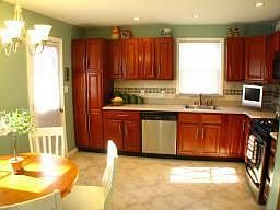5th image of 8 Crystal Ave