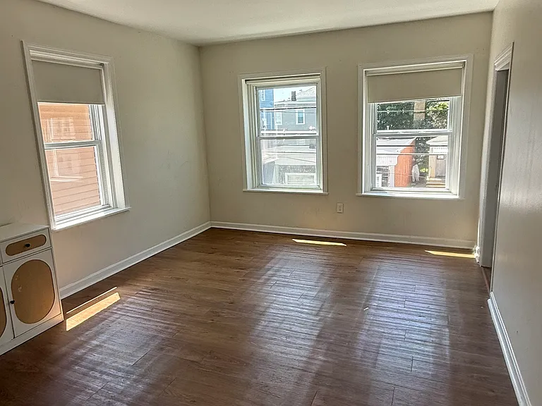 350 E Main St #2 — Photo 7