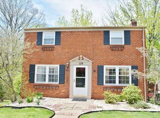 139 Lohengrin Dr, Pittsburgh, PA 15209