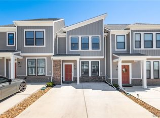 12221 Dutch Elm Cir, Midlothian, VA 23112