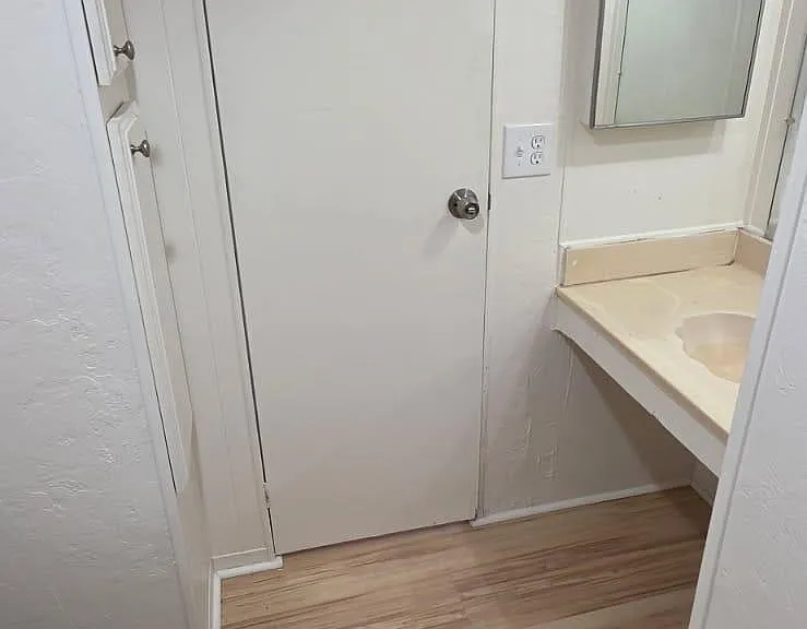 2602 E Walnut St #9 — Photo 11