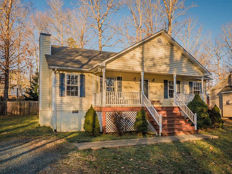 1st image of 649 Jefferson Dr