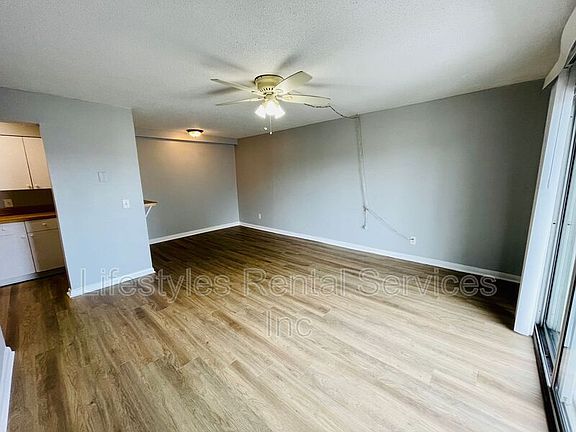 2nd image of 402 Lower 8th Ave S APT 2