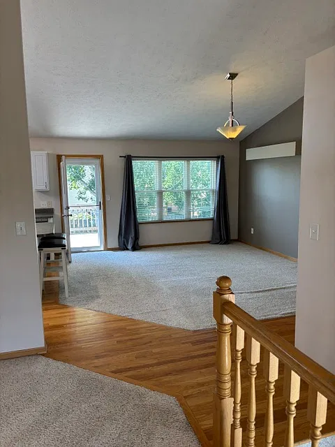 3 bed, 1807 sqft, $2,600 — Photo 3