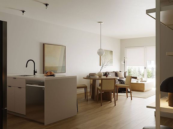 5th image of 2558 Railroad St #203