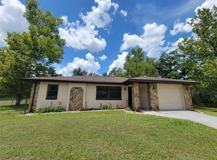 8410 N Elkcam Blvd, Citrus Springs, FL 34433