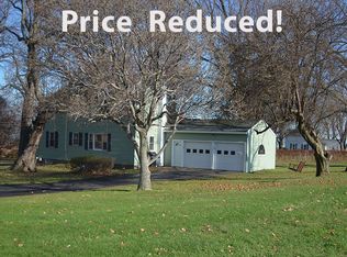 11367 Middle Rd, North east, PA 16428