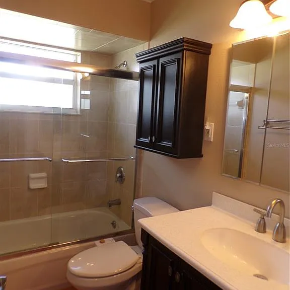 270 Belaire Ct — Photo 12