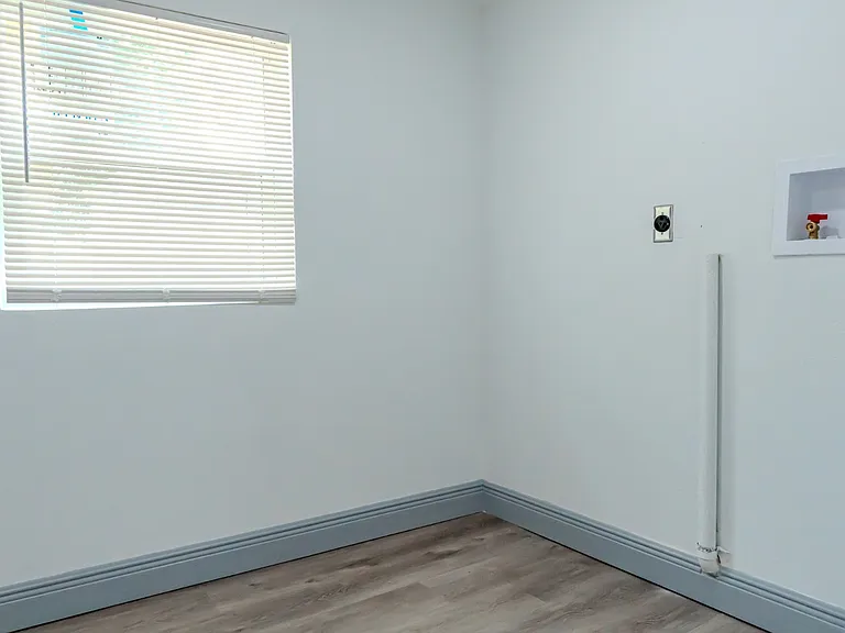 217 Betty Ave — Photo 13