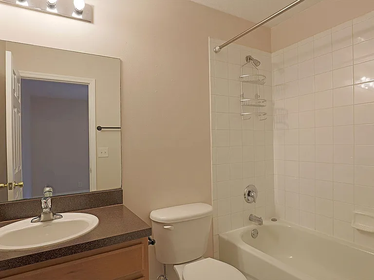 8291 Pacific Beach Dr — Photo 18