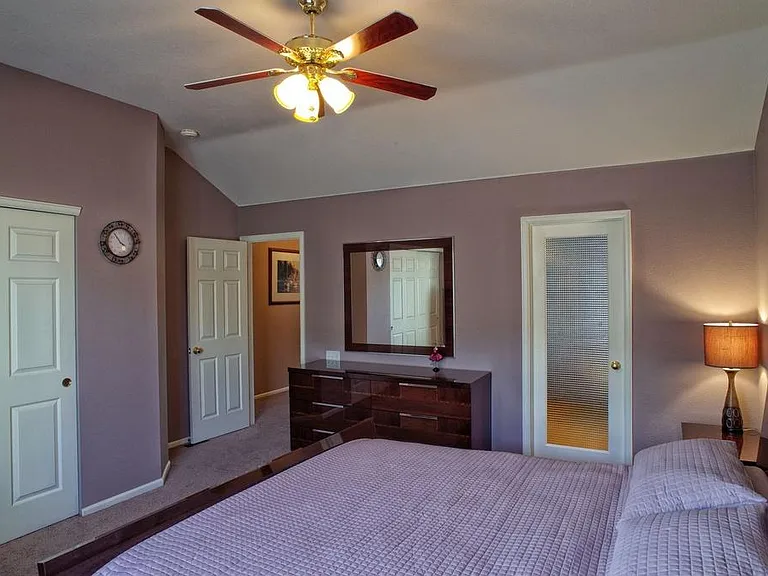 7462 E Lowry Blvd — Photo 13