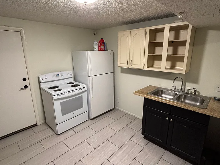 125 W 8710 S — Photo 22