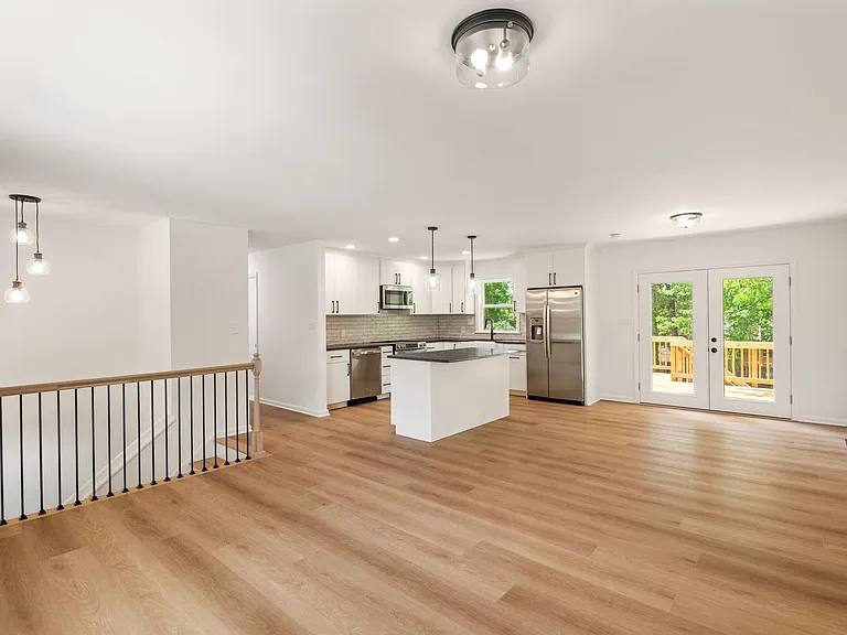3517 Huntleigh Dr — Photo 4