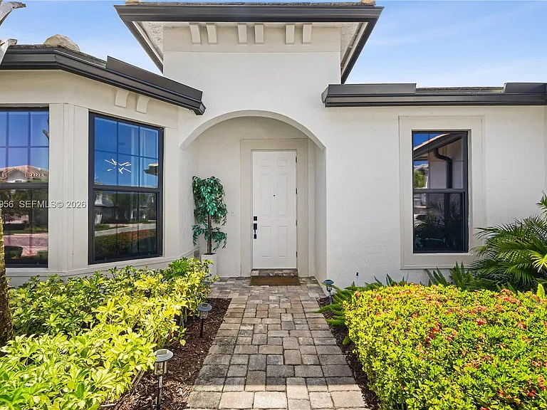 4549 Pinehurst Trl — Photo 4