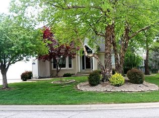 7405 E Cedaridge Cir, Wichita, KS 67226