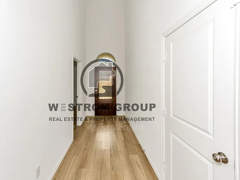 2600 Starwater Dr — Photo 5