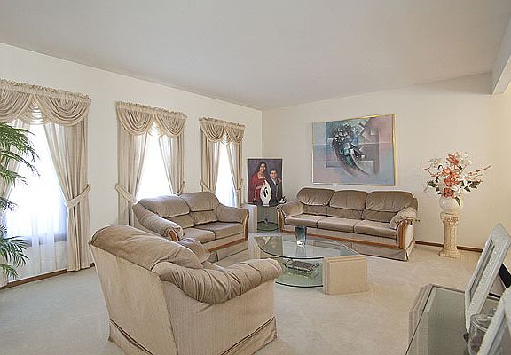 5th image of 13057 Meadowview Ln