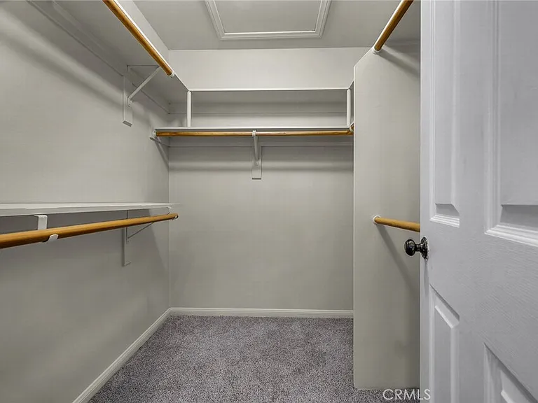 22253 Drums Ct — Photo 35