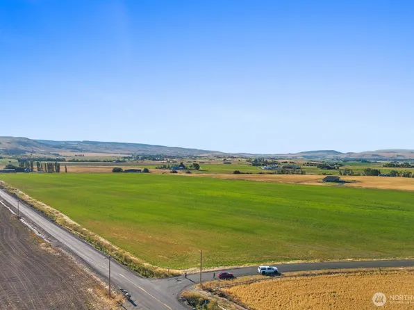 2 X Edge Bluff Loop, Ellensburg, WA 98926