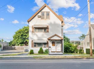 1691 State St, Hamden, CT 06517