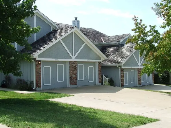 1837 NE Knollbrook St, Lees Summit, MO 64086