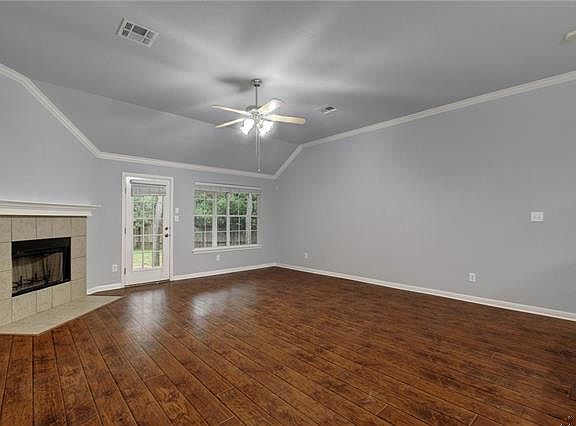 4th image of 124 Maribel Ave