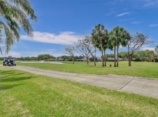 1680 W Golfview Dr #1680, Hollywood, FL 33026