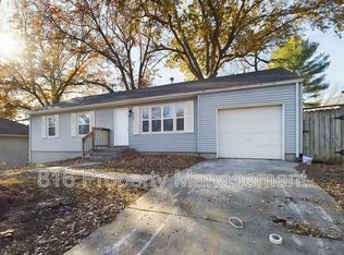 8600 Spring Valley Rd, Raytown, MO 64138