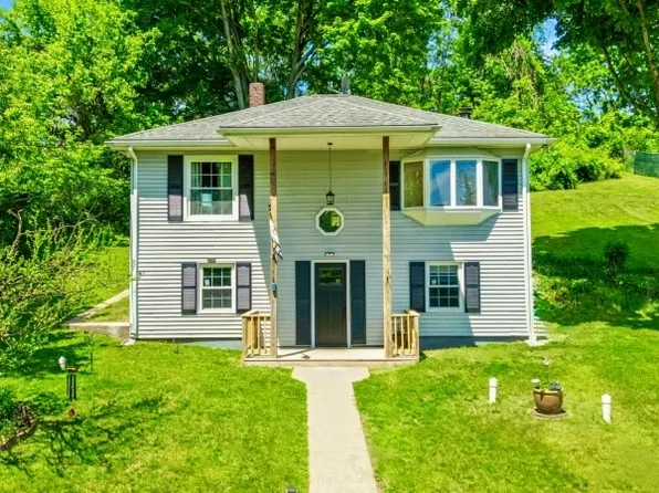 58 Cork Hill Rd, Ogdensburg Boro, NJ 07439