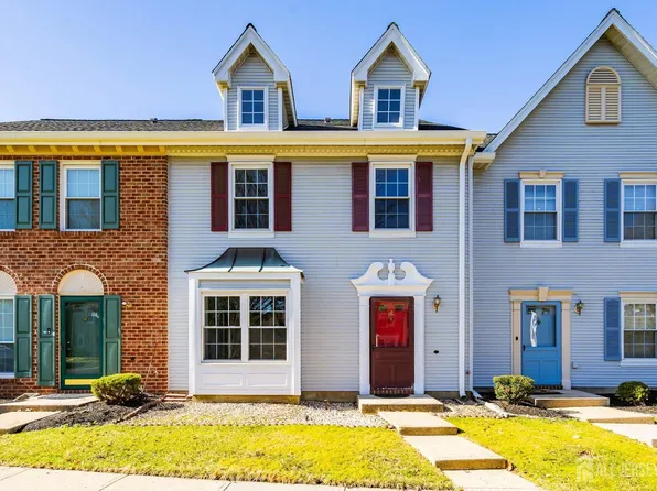 18 Albury Way, North Brunswick, NJ 08902