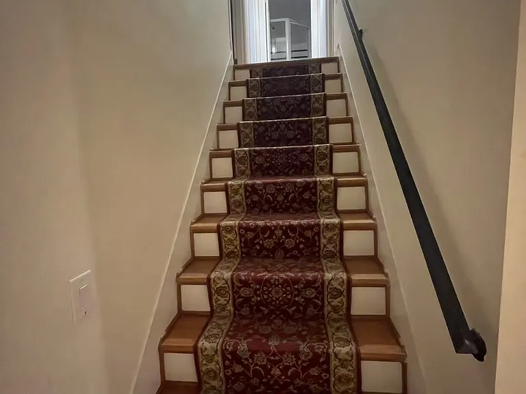 432 Carswold Dr — Photo 23