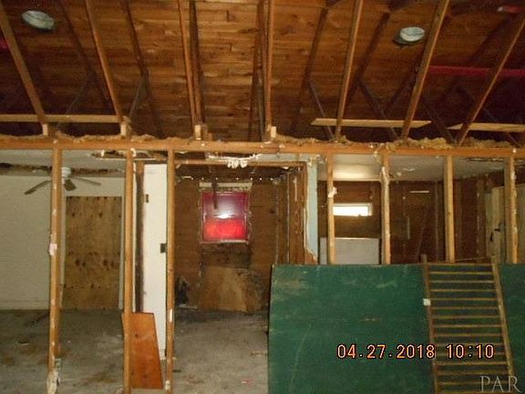 4th image of 2203 Saint Catherine Ave