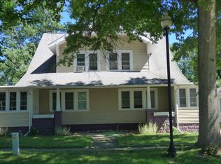 1421 Oak St, Niles, MI 49120
