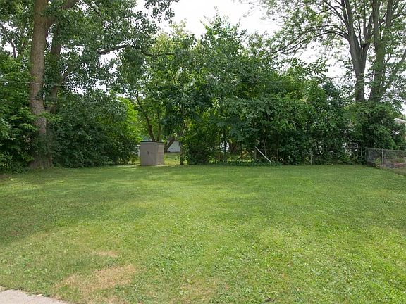 5th image of 1716 Lynn Ct