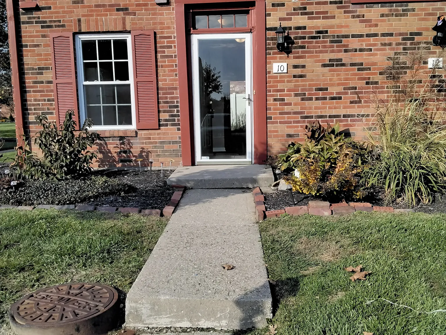 2 bed, 1.5 bath, 1224 sqft, $1,375 — Photo 3