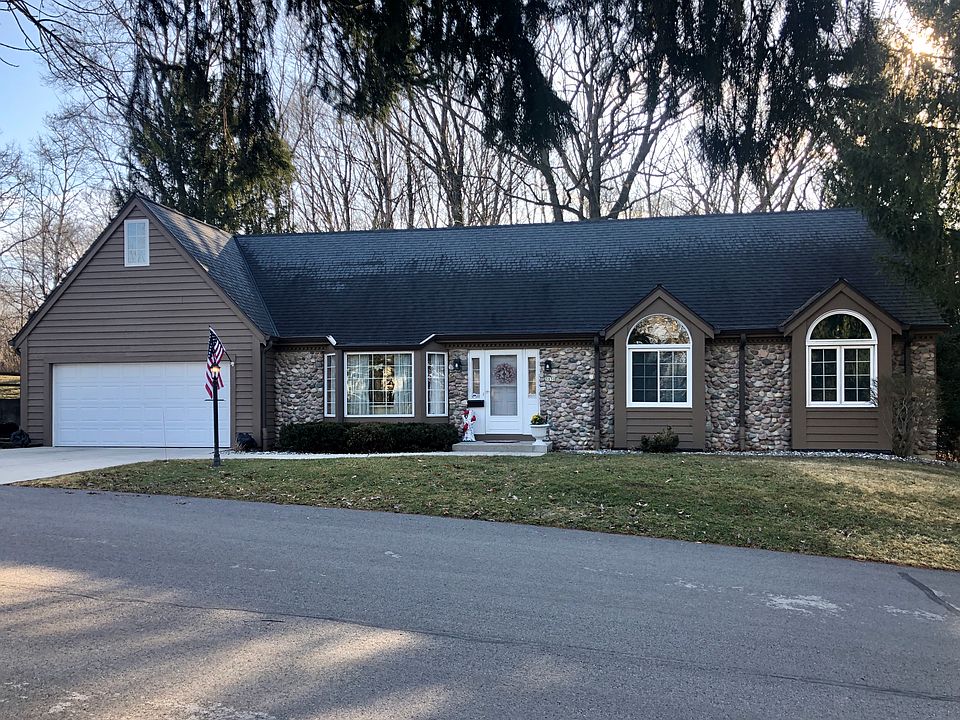 1st image of 3830 S Oakridge Ct #3830