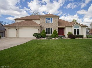20600 Stratford Cir, Strongsville, OH 44149