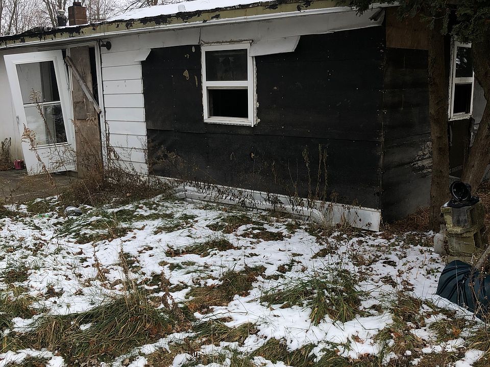 1st image of 1149 S County Road 250 E