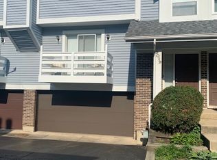 9019 Abbey Ln, Des Plaines, IL 60016