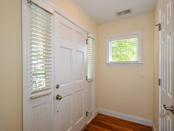 5th image of 2371 Chimney Cottage Cir NE