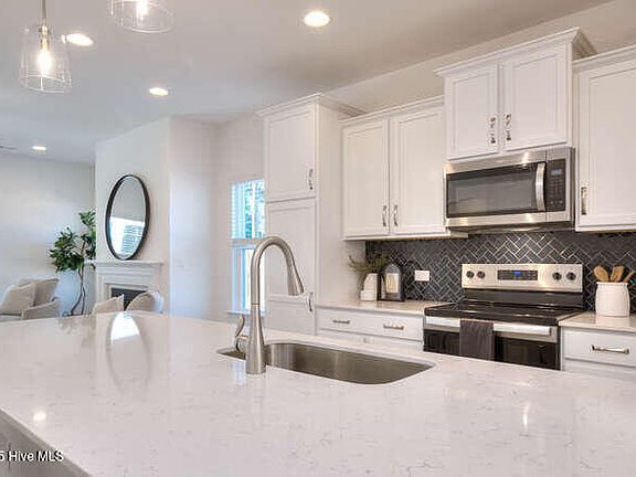 3rd image of 9282 National Avenue NE #70