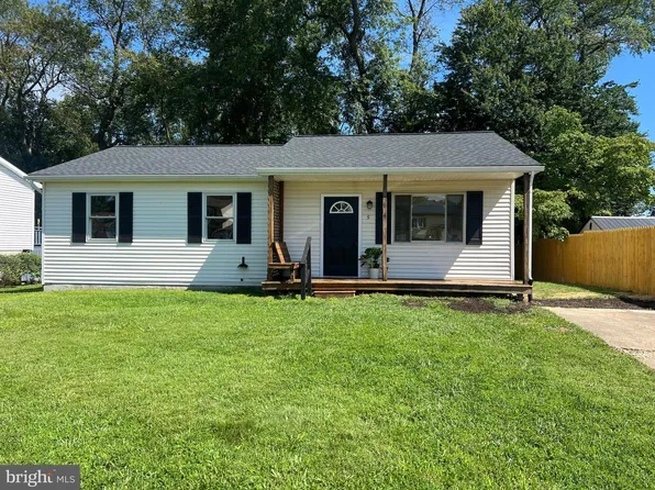 5 Dorsey Ln, Bear, DE 19701