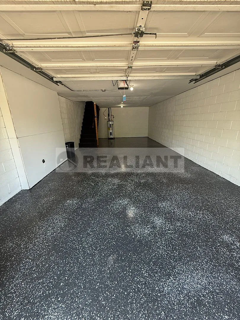 1 bed, 1.0 bath, $1,150 — Photo 2