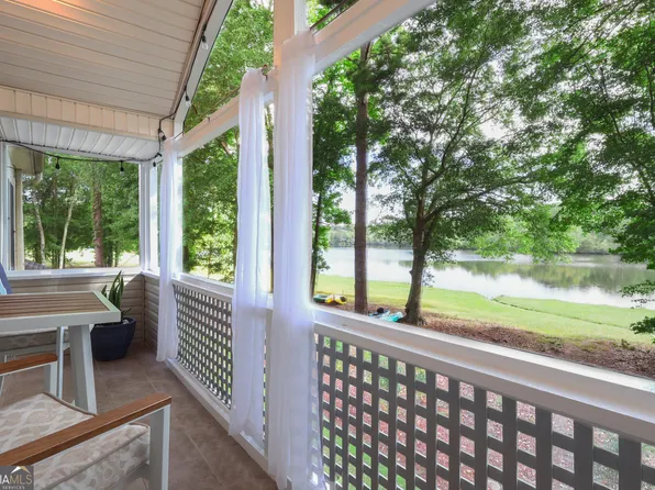 604 Ridgelake Dr, Peachtree City, GA 30269