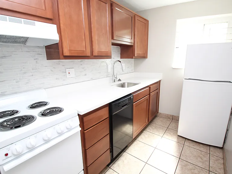 1-Bedroom (Unit 106)