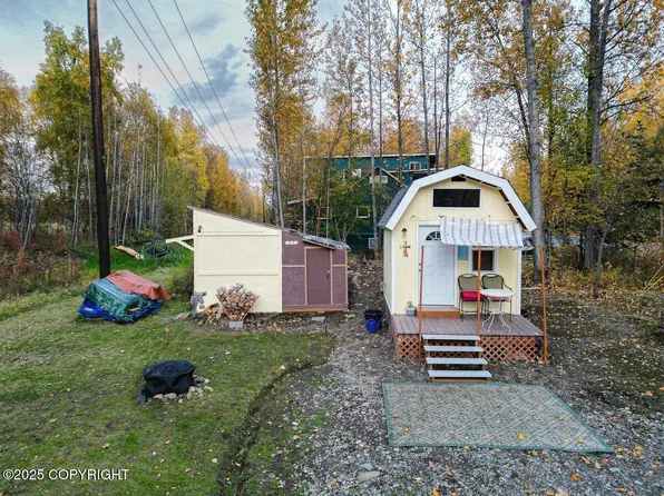 1745 W Lake Lucille Dr, Wasilla, AK 99654