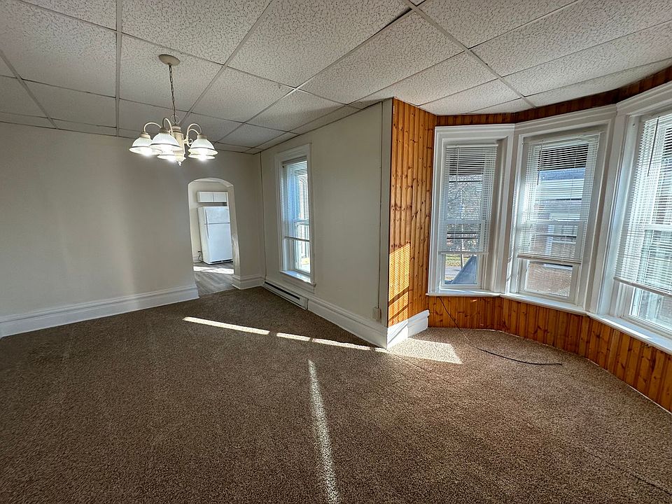 sce515 515 S Center St Grove City PA Zillow