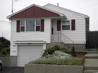114 Raphael Ave, Providence, RI 02904