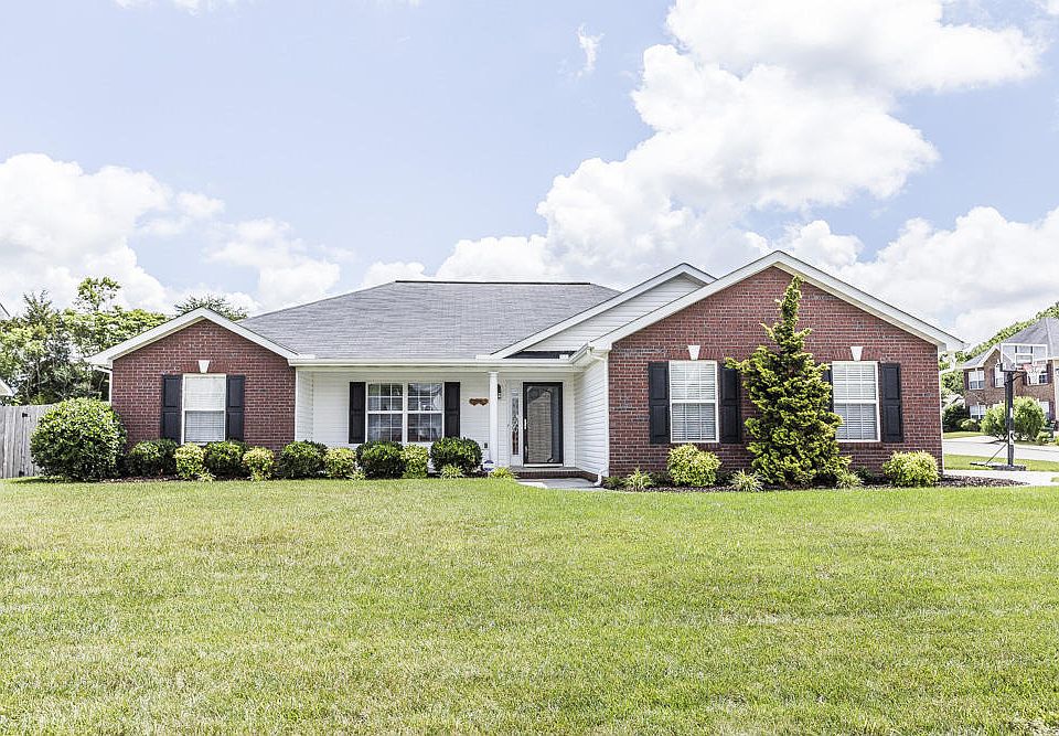1st image of 5915 Gray Gables Dr