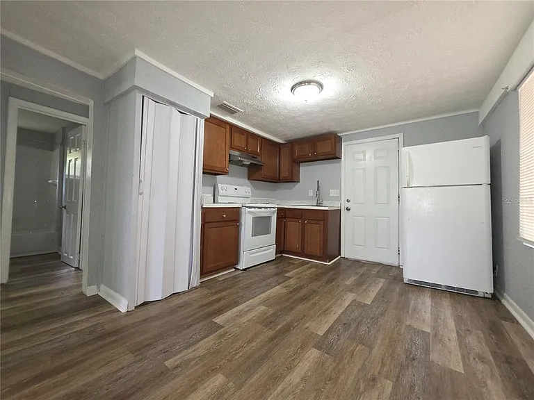 5236 Wabash Blvd — Photo 4